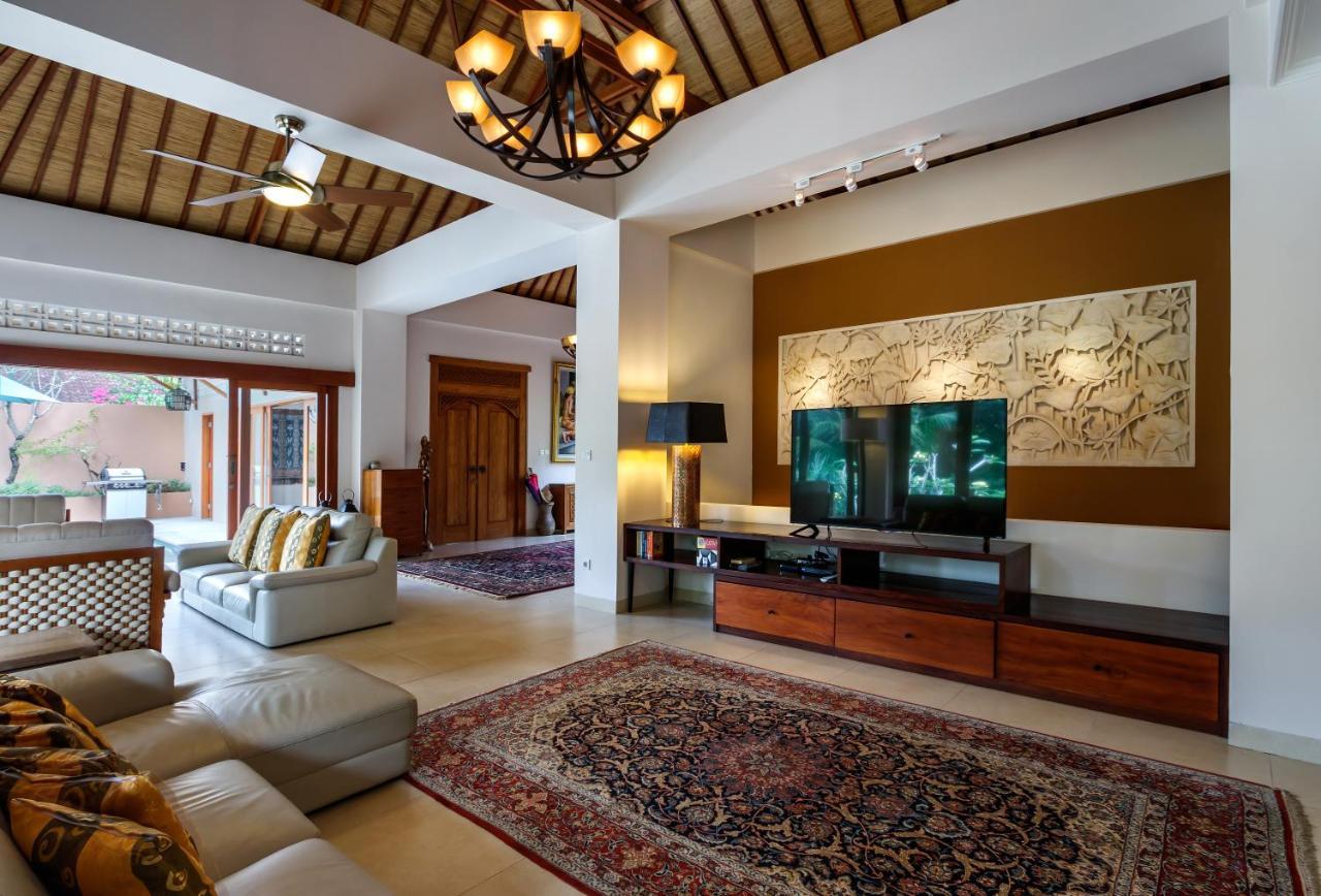 Villa Kembar Ubud Zewnętrze zdjęcie
