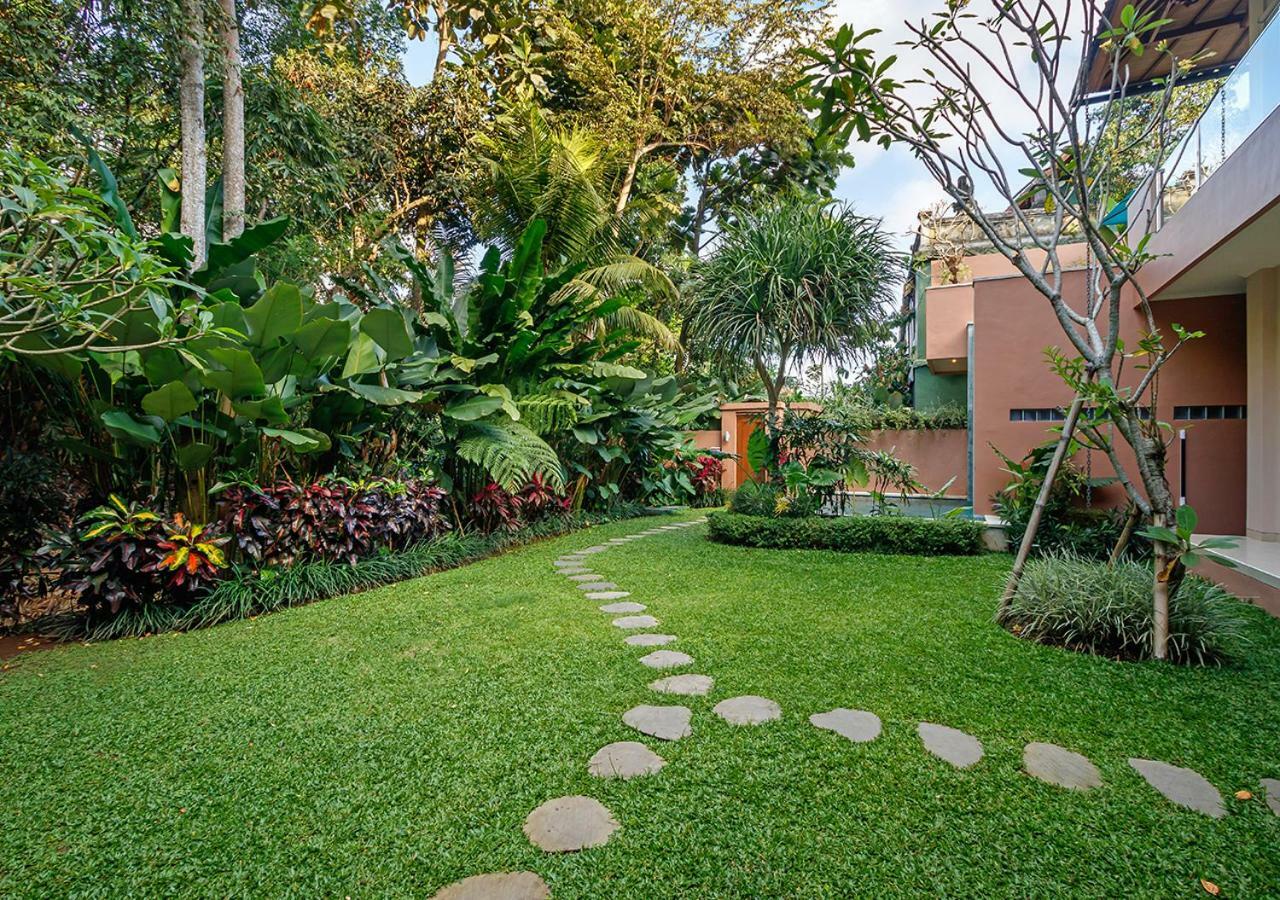 Villa Kembar Ubud Zewnętrze zdjęcie